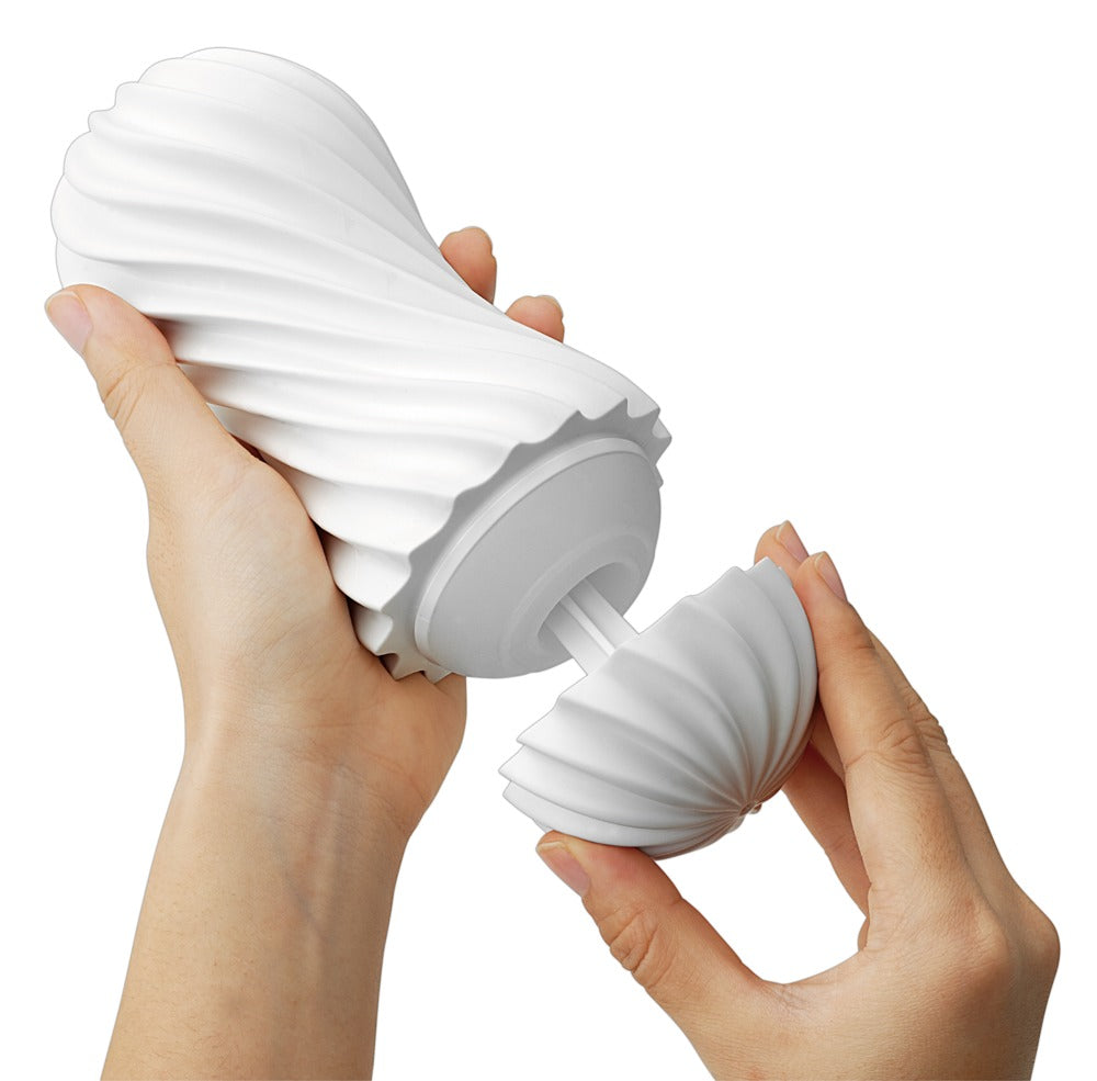 Tenga Flex Silky White · masturbátor s vakuovým efektem, bílá