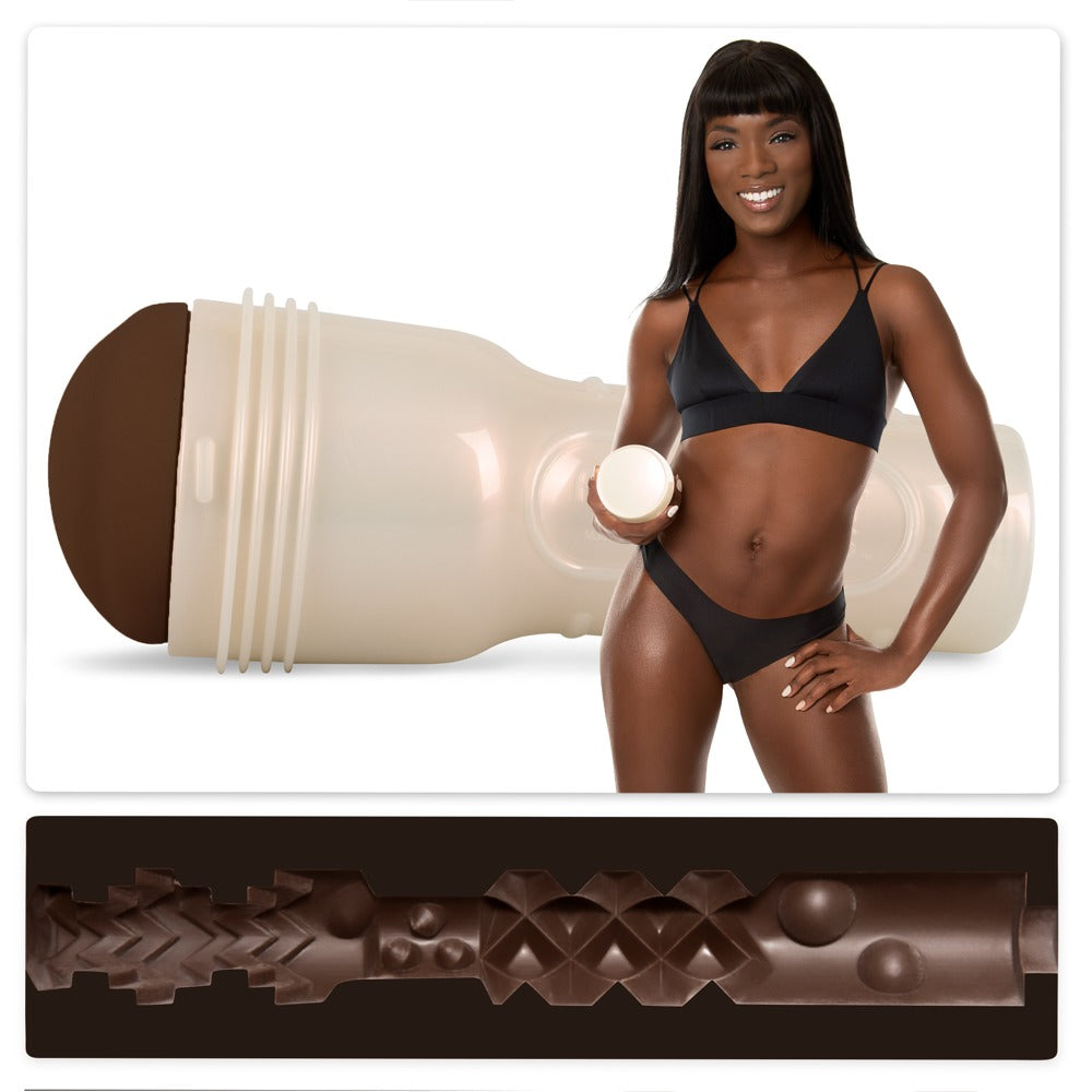 Fleshlight Girls Ana Foxxx Silk · masturbátor s vaginálním vstupem
