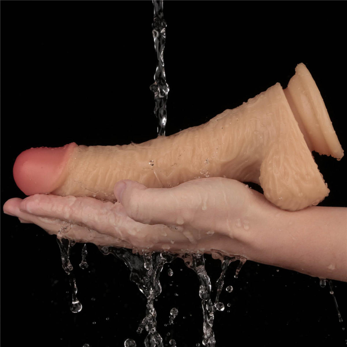 Lovetoy Power Basics Cock 8,5'' · vibrační realistické dildo 21,6 cm