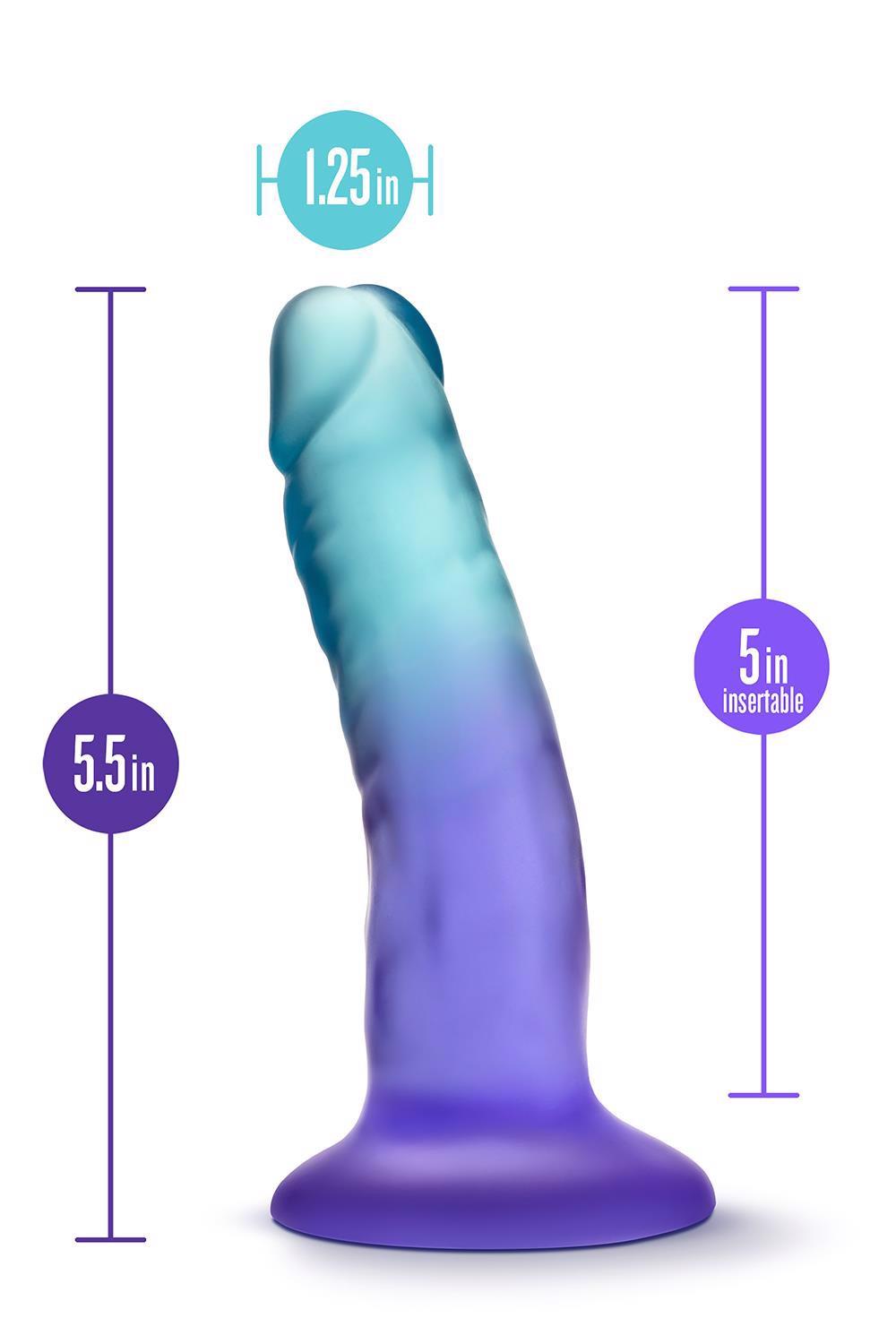 Blush B Yours Morning Dew 5 Inch Sapphire · realistické dildo s přísavkou