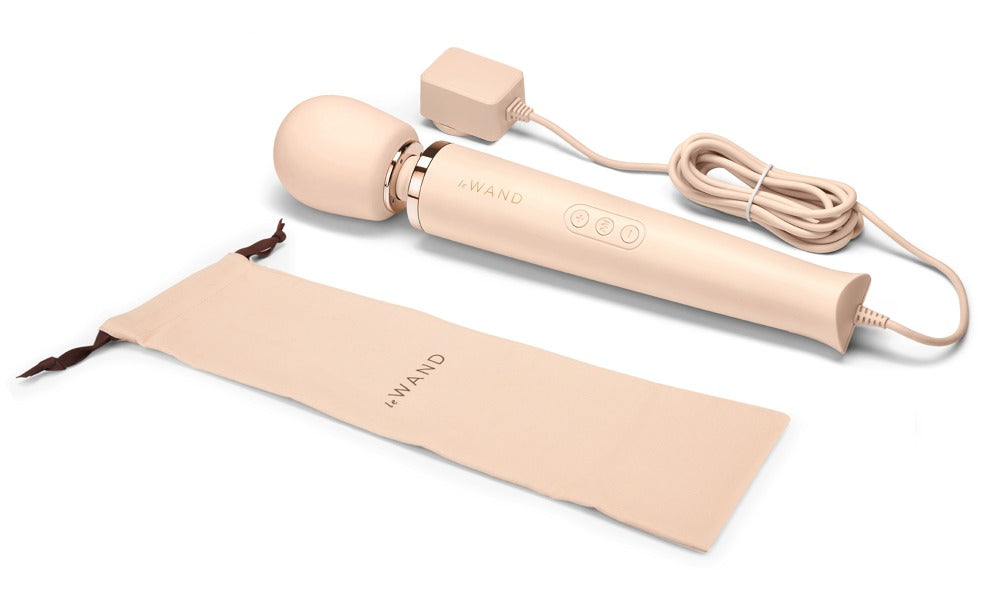 Le Wand Powerful Plug-In Vibrating Massager · masážní hlavice do sítě · krémová