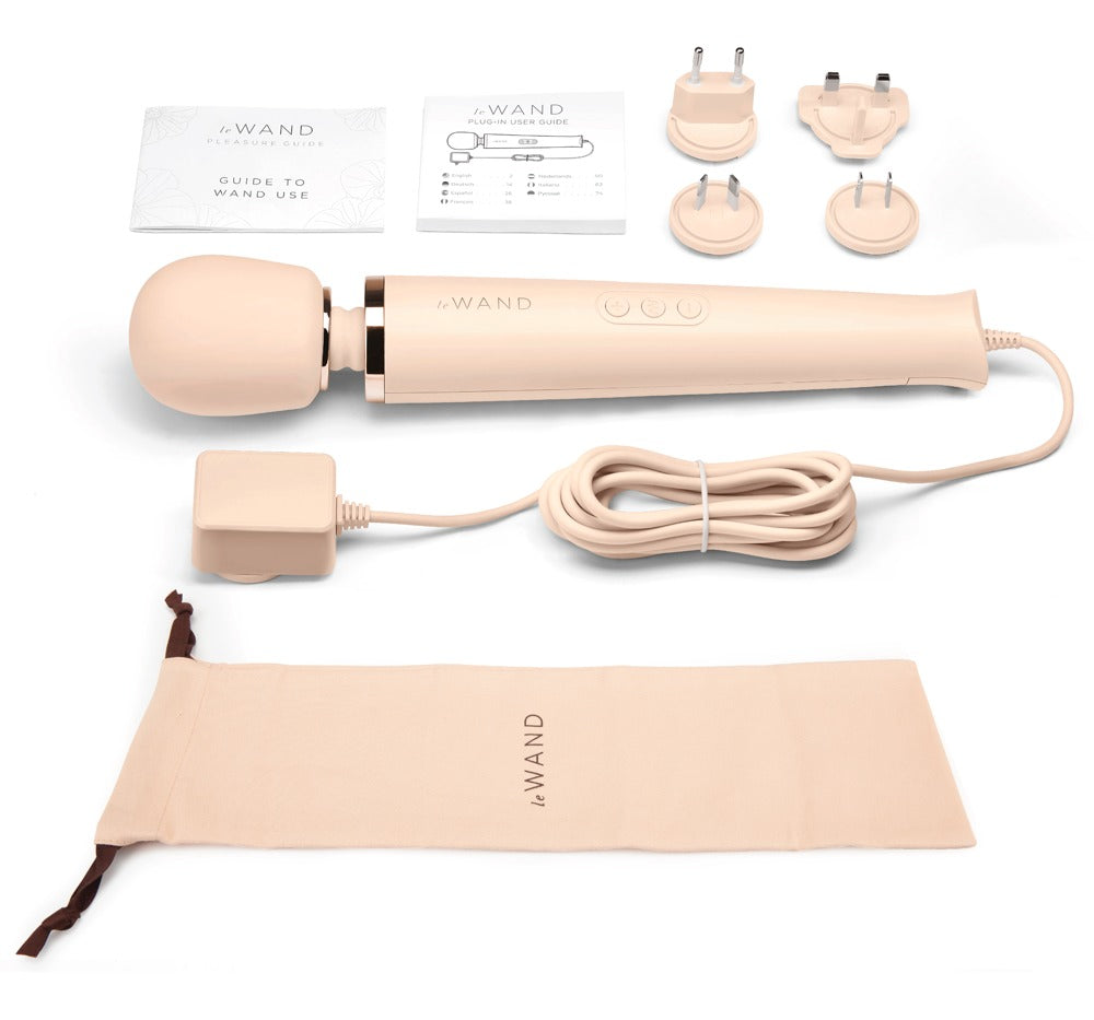 Le Wand Powerful Plug-In Vibrating Massager · masážní hlavice do sítě · krémová