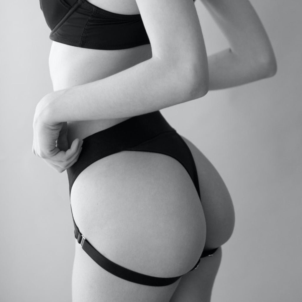 Strap-on-me Harness Lingerie Heroine · postroj pro strap-on, vel. S