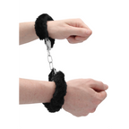 Ouch! Beginner's Handcuffs Furry · plyšová pouta pro začátečníky · černá