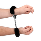 Ouch! Furry Metal Hand Cuffs · kovová pouta s plyšem · černá