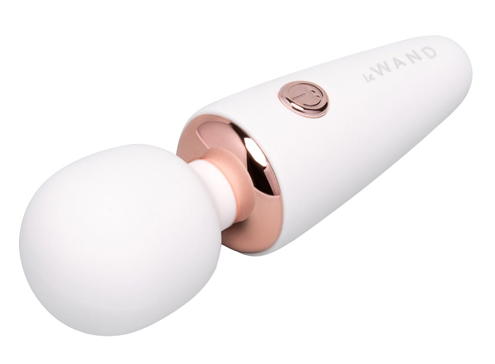 le Wand Mini Microwand, kompaktná masážna hlavica, biela